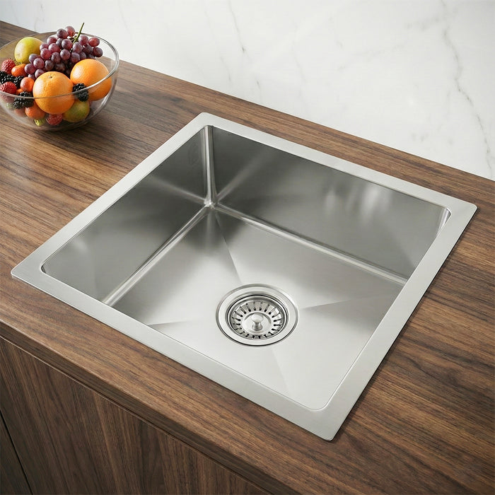 حوض مطبخ مانص هاند ميد M 4040 استانلس ستيل 304 مقاس 40 × 40 سم شفة فلات عُمق 22 سم بمجموعة الصرف 3 بوصة