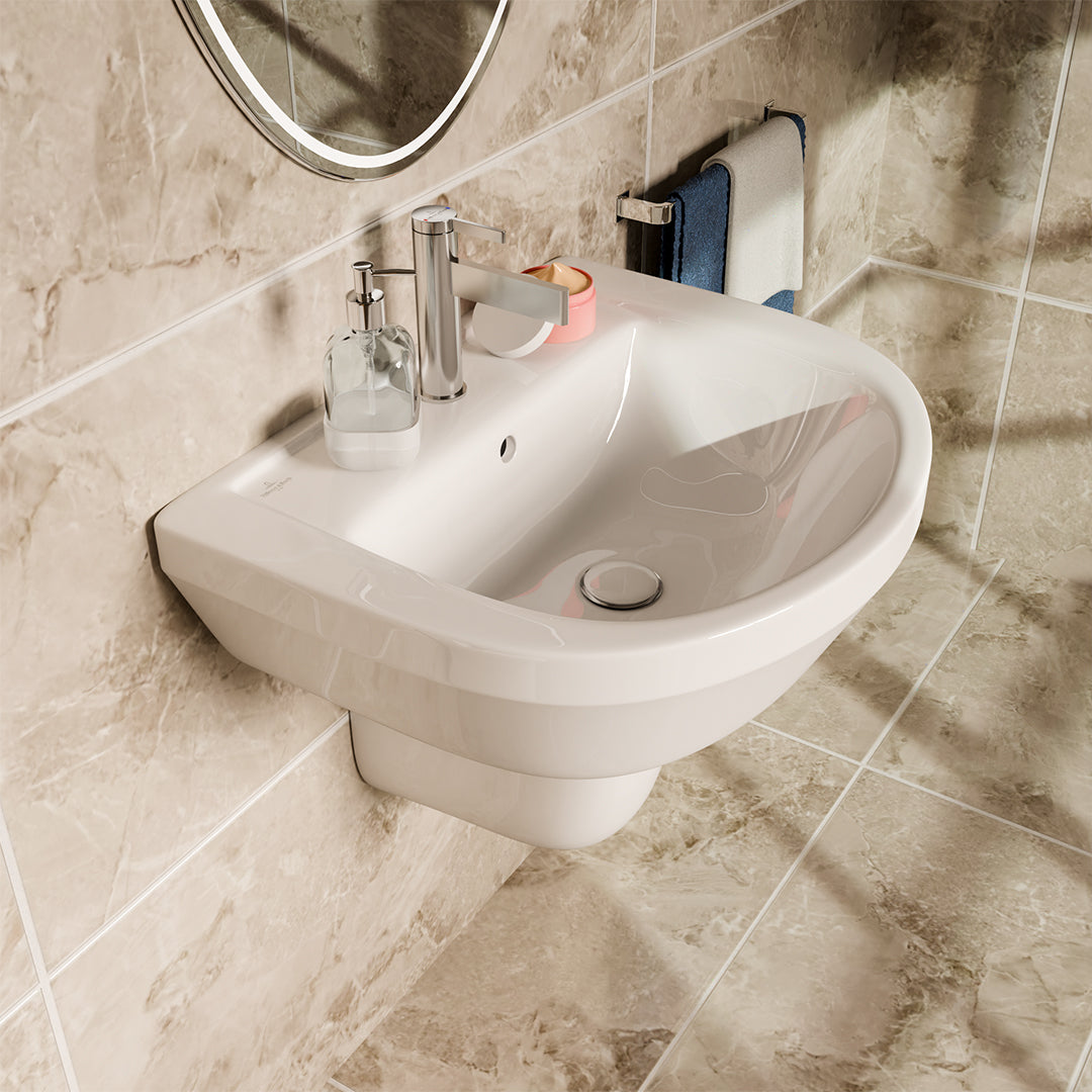 ( طلب مسبق )  حوض حمام بالعامود المعلق فيلروي اند بوخ افينتو 5A456001 ابيض 60 سم بمجموعة التثبيت