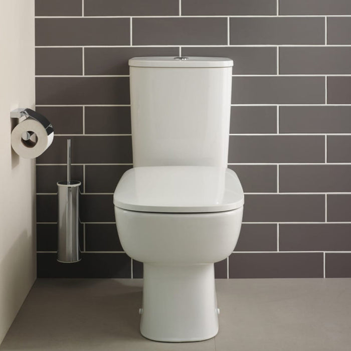 ( طلب مسبق )  مرحاض ملاصق للحائط ايديال ستاندرد نيو ايسيدرا G 282101 ابيض بالسيديلي والشطاف الداخلي والخزان بالعدة ومجموعة التثبيت