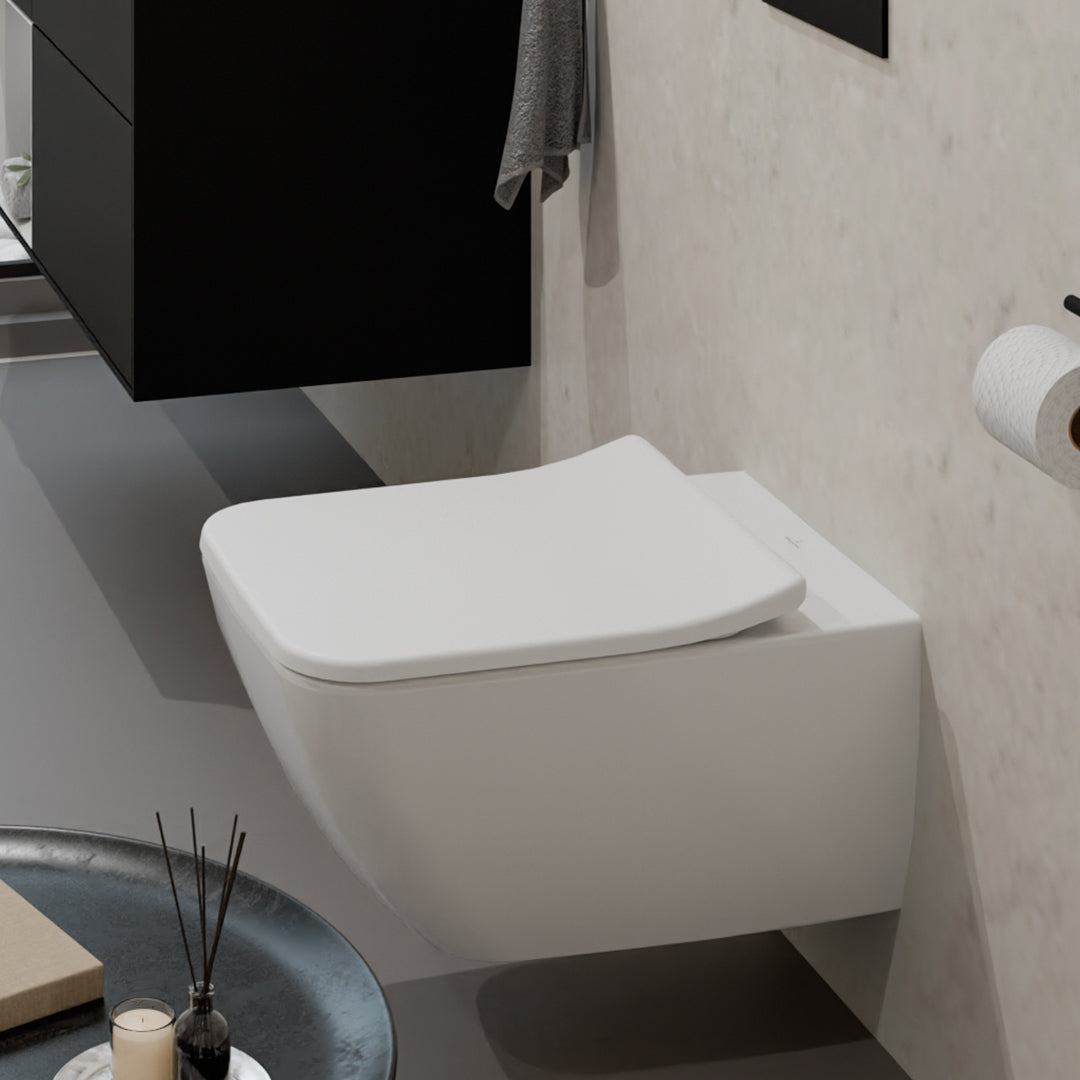 ( طلب مسبق )  مرحاض معلق فيلروي اند بوخ فانتيشللو 4611B301 ابيض لامع ريمليس بالسيديلي ذاتي الغلق والمقبض والشطاف الداخلي ومجموعة التثبيت