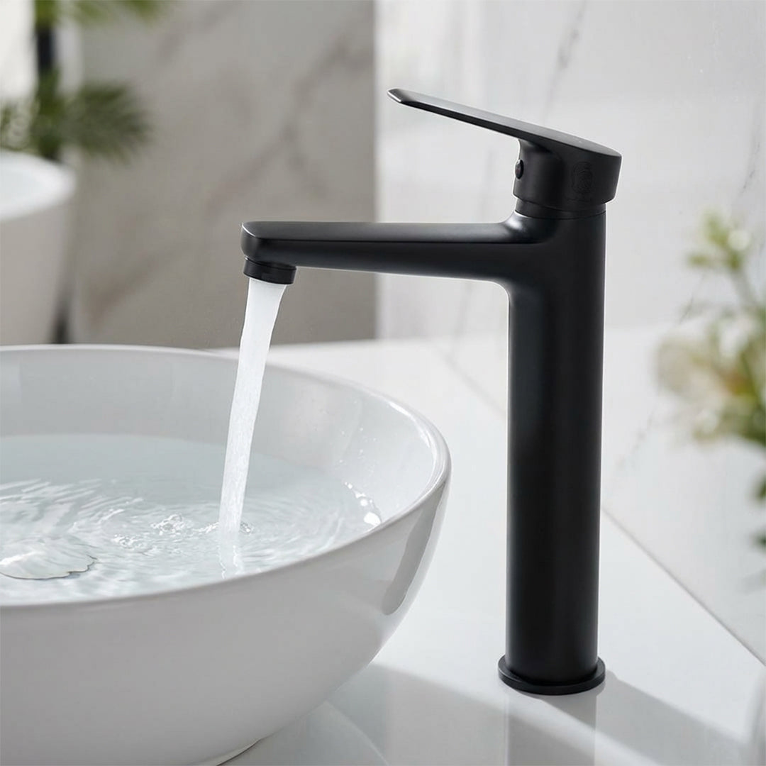 خلاط حوض وسط فوريو EW 10 B اسود ارتفاع 26 سم