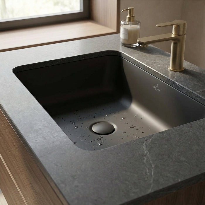 ( طلب مسبق )  حوض تحت الرخامة فيلروي اند بوخ فانتيشللو 5A495738 اسود مط 63 سم بمجموعة التثبيت