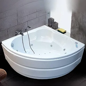 بانيو جاكوزى كريدو G8957 مقاس 135 × 135 سم نظام ستاندرد 8 ضغط هواء وطقم جيت كروم الجاكوزى يشمل الصرف و الجوانب و الشاسية من أيديال ستاندرد